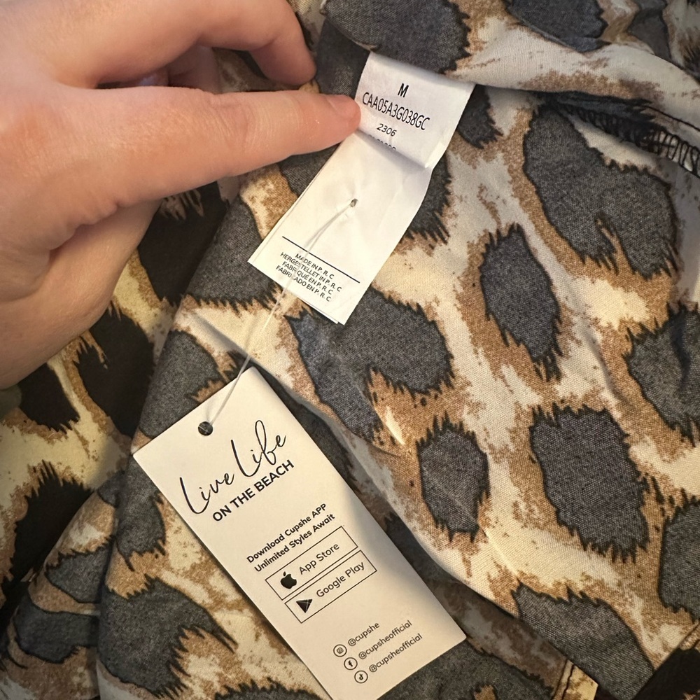 CUPSHE‎ | Leopard Print Dolman Sleeve Dress | Medium | NWT - Picture 9 of 10